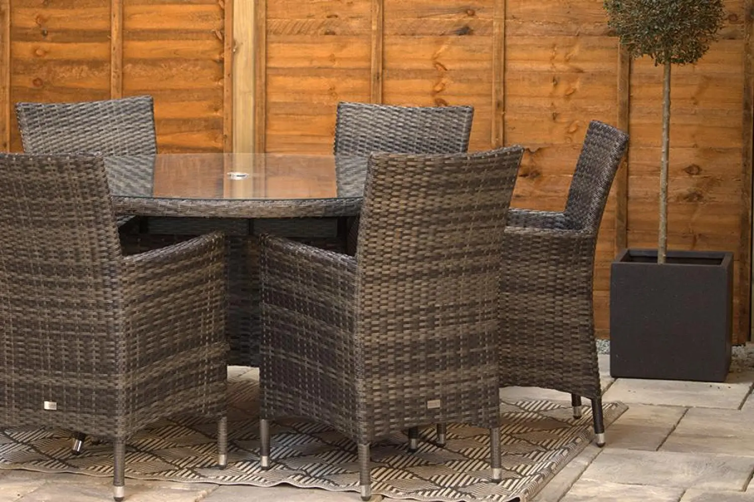 Sapcote 6 Seater Round Dining Set in Dark Grey Rattan - photo 2